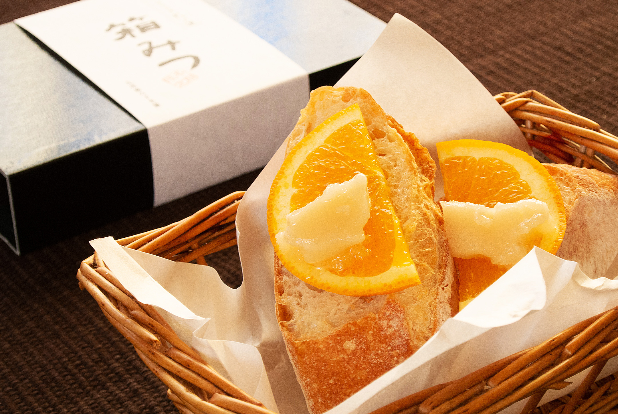 箱みつをバケットにのせて!